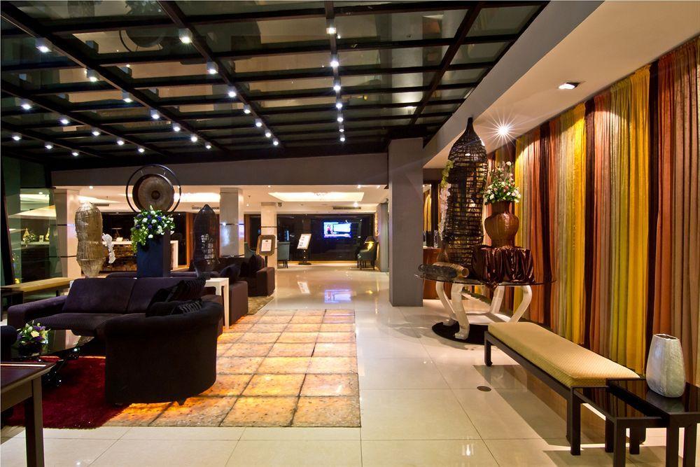 Rashmi'S Plaza Hotel Вьентьян Экстерьер фото