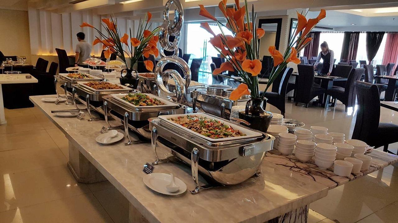 Rashmi'S Plaza Hotel Вьентьян Экстерьер фото