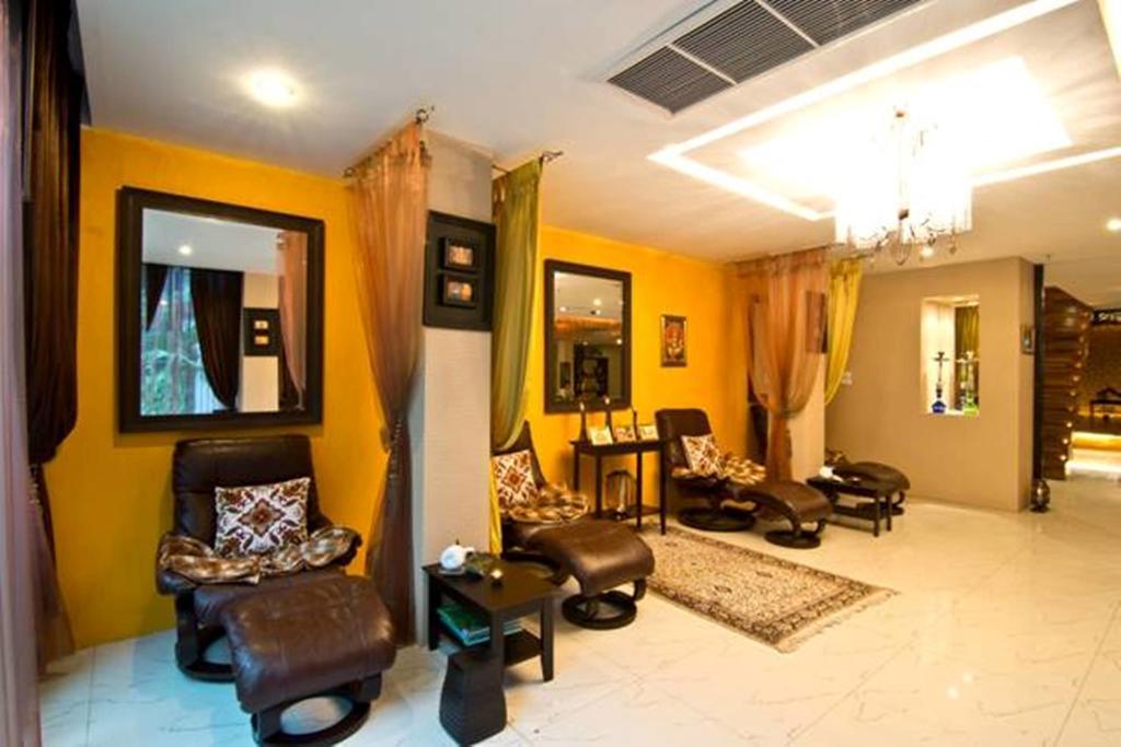 Rashmi'S Plaza Hotel Вьентьян Экстерьер фото