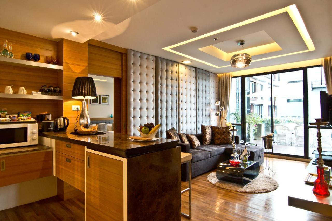 Rashmi'S Plaza Hotel Вьентьян Экстерьер фото