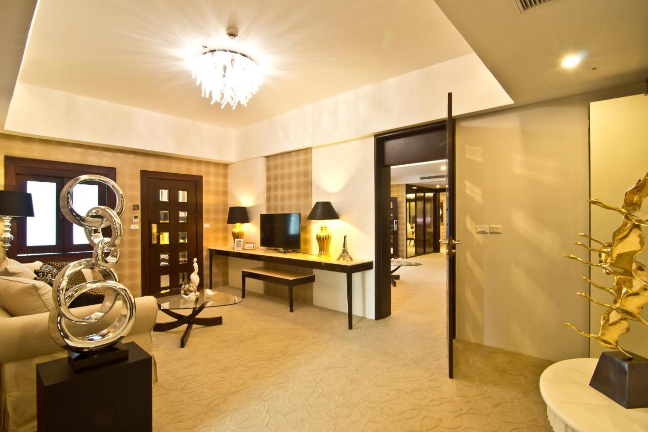 Rashmi'S Plaza Hotel Вьентьян Экстерьер фото